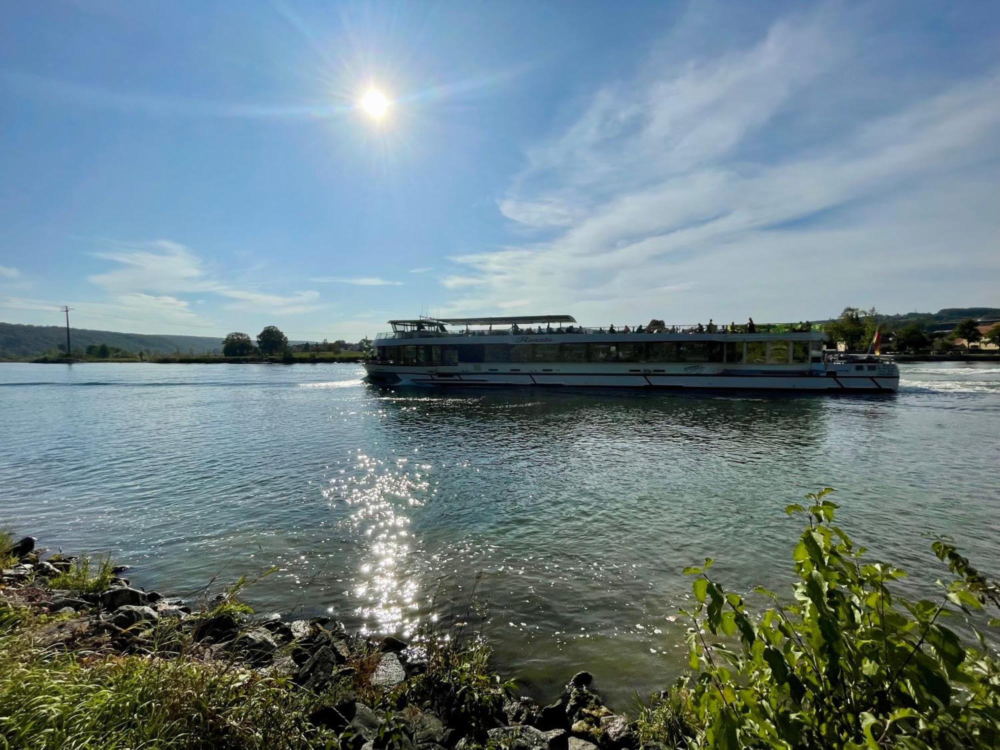 Chalet An Der Donau Direkt Bei Regensburg, 5 Sterne Dtv Pentling Luaran gambar